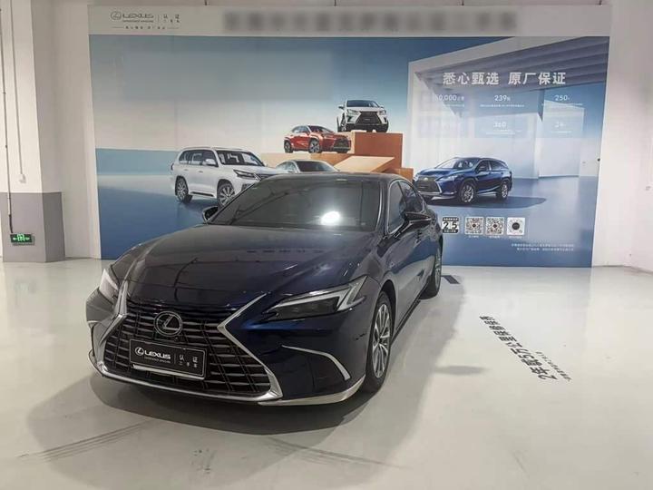 ES 2025 300h Exclusive