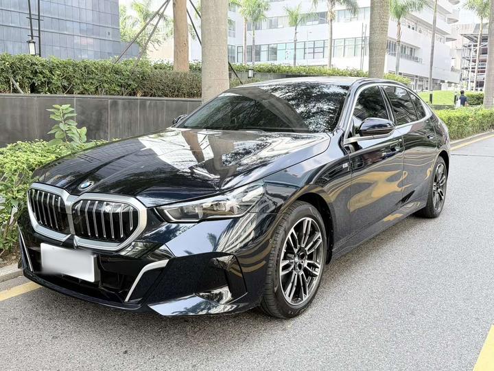 5 Series 2024 530Li Leading M Sport Package