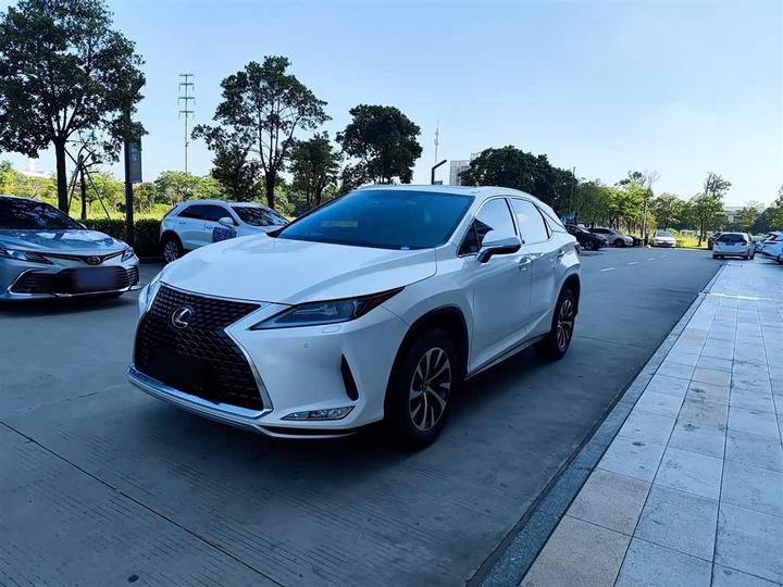 RX 2020 Facelift 300 RWD Elite