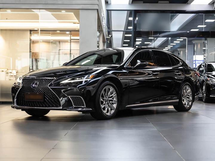 LS 2021 500h Luxury