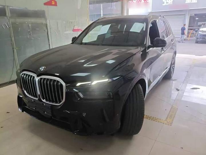 X7 2023 xDrive40i Exclusive M Sport Package