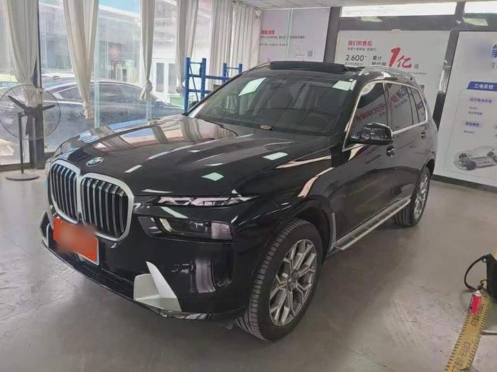 X7 2023 xDrive40i Leading Luxury
