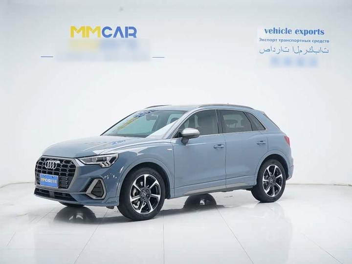 Q3 2022 40 TFSI RS