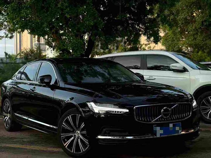 S90 2022 B5 Luxury