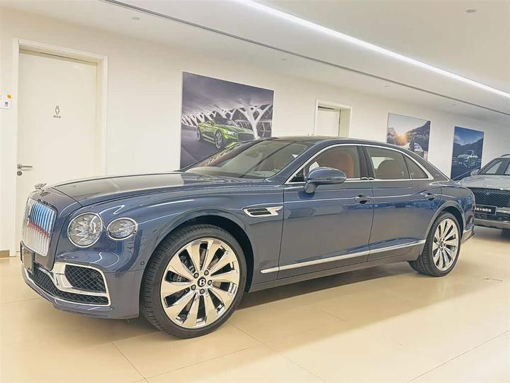 Flying Spur 2024 4.0T V8 Standard