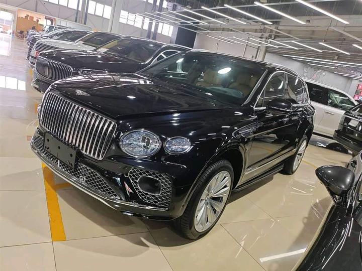 Bentayga 2023 4.0T V8 Long Wheelbase