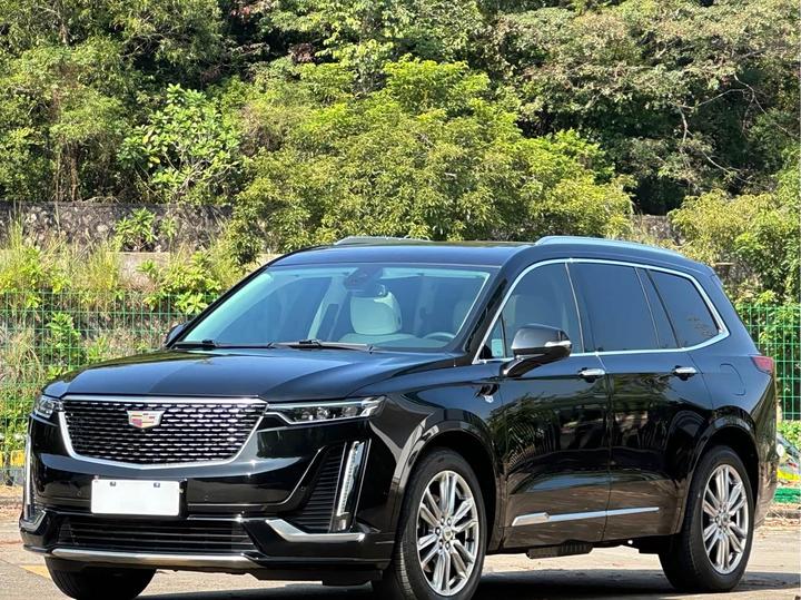 XT6 2022 2.0T 6-Seater RWD Luxury