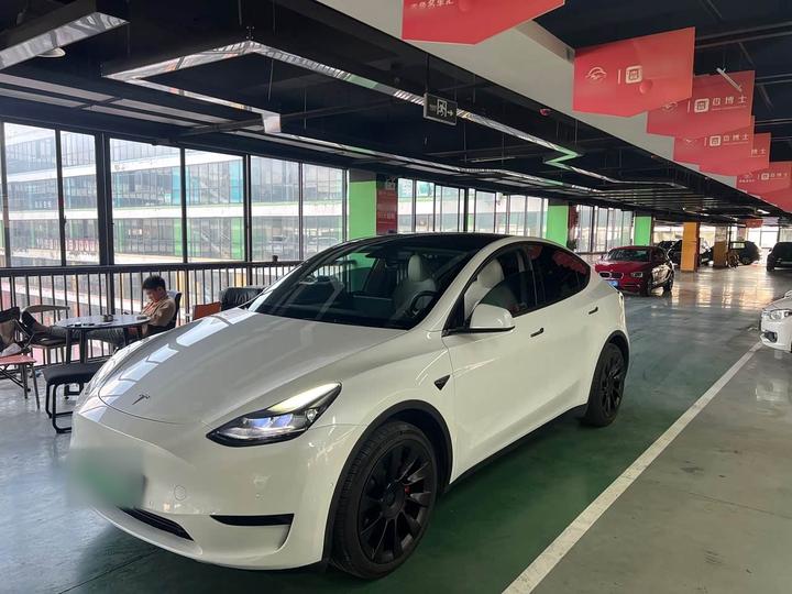 Model Y 2022 Facelift RWD