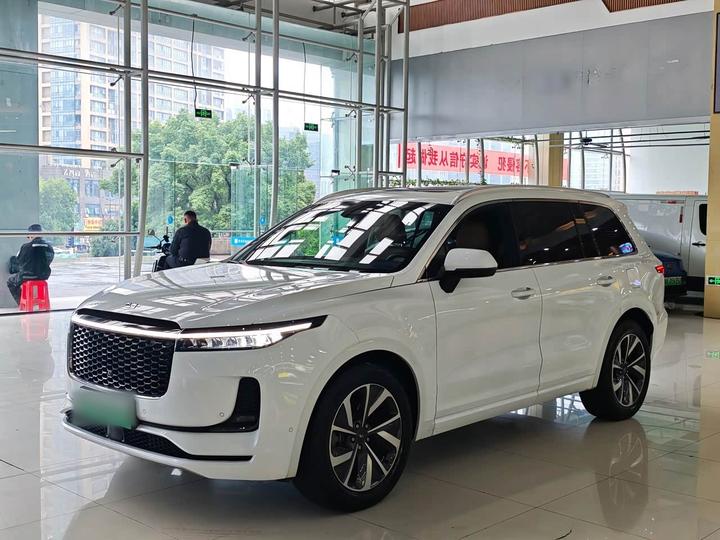 ONE 2021 EREV 6-Seater