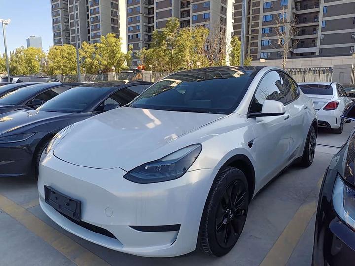 Model Y 2024 RWD