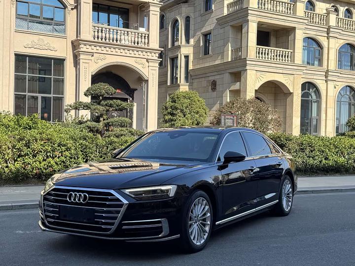 A8 2019 Plus A8L 50 TFSI quattro Comfort