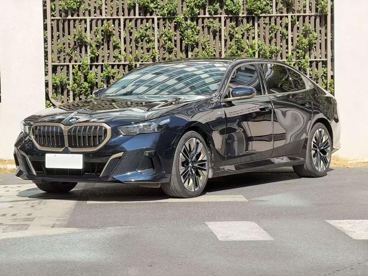 5 Series 2024 530Li Exclusive M Sport Package