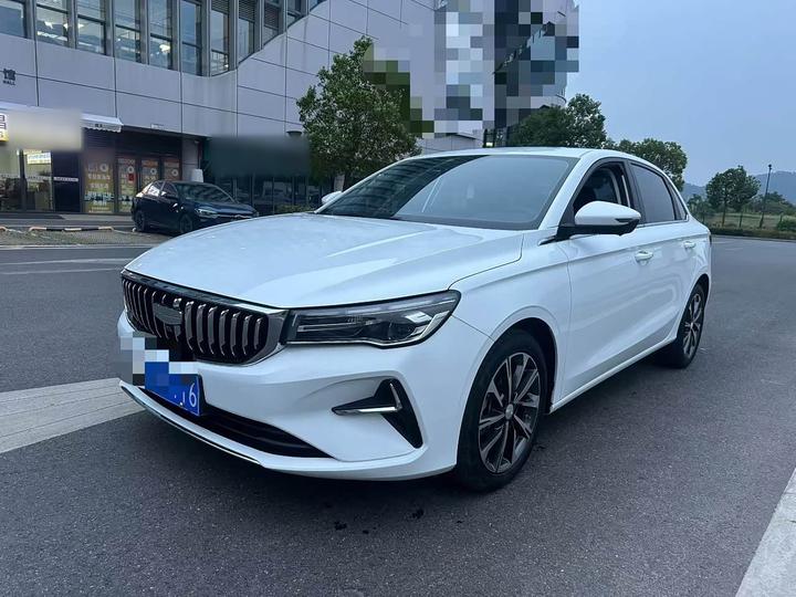 Emgrand 2025 4 1.5L CVT Premium