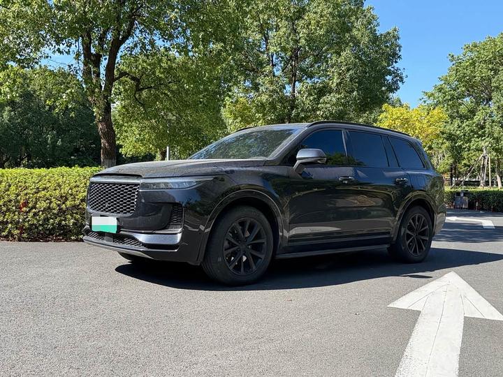 ONE 2021 EREV 6-Seater