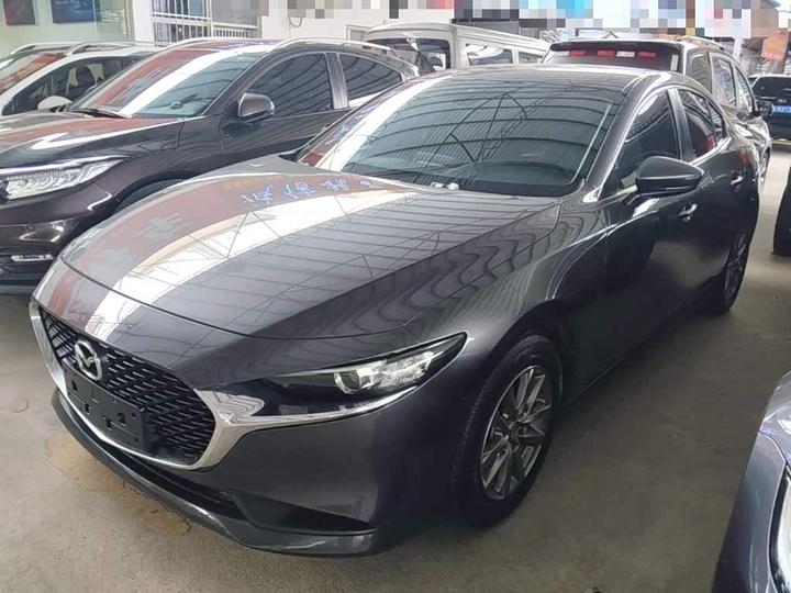 3 Axela 2020 1.5L AT