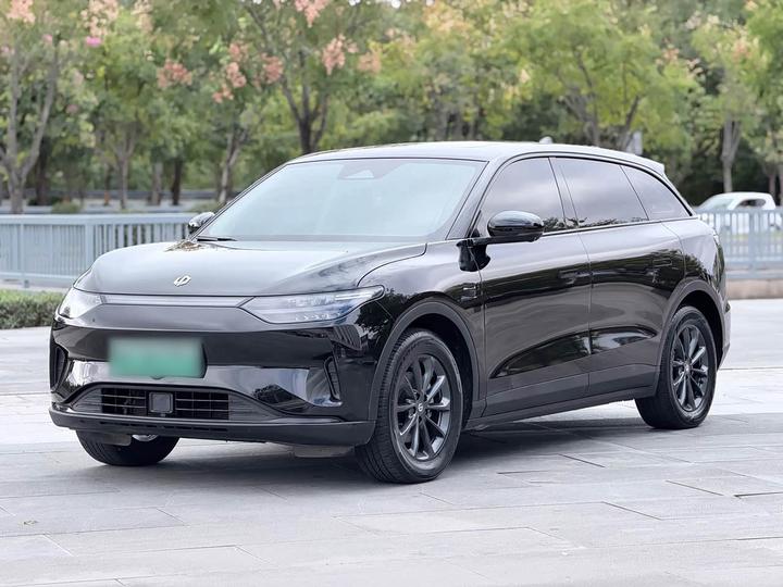 C11 2023 EV 500 Comfort