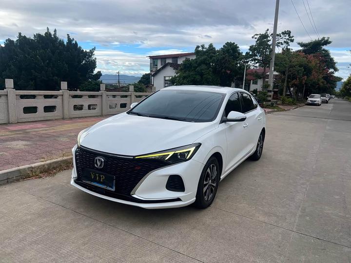 Eado 2020 PLUS NE 1.4T GDI DCT Premium