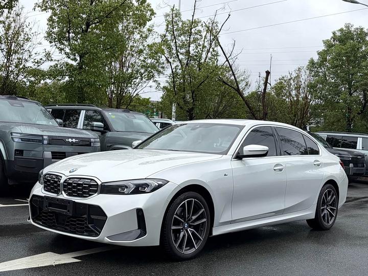 3 Series 2025 325Li M Sport Package