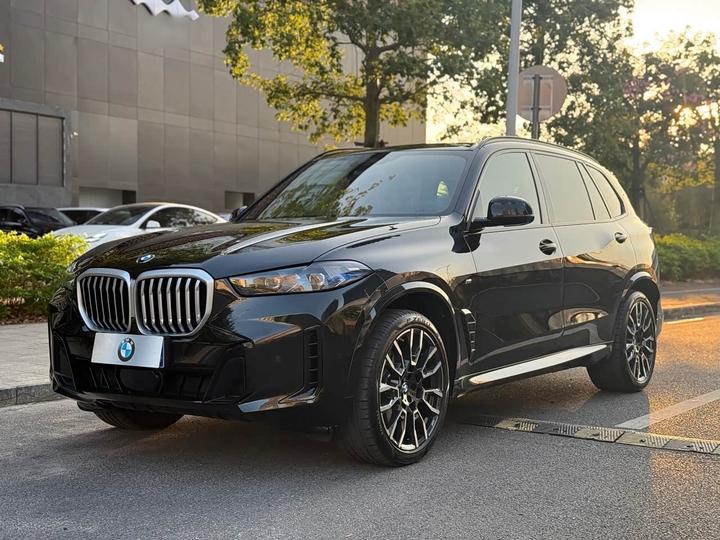 X5 2025 xDrive 40Li M M Sport Night Package
