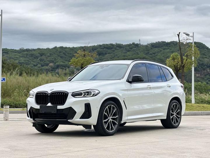X3 2022 xDrive30i Leading M Night Package