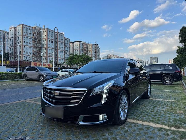 XTS 2018 28T Elite