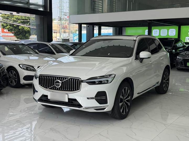 XC60 2024 B5 AWD Luxury