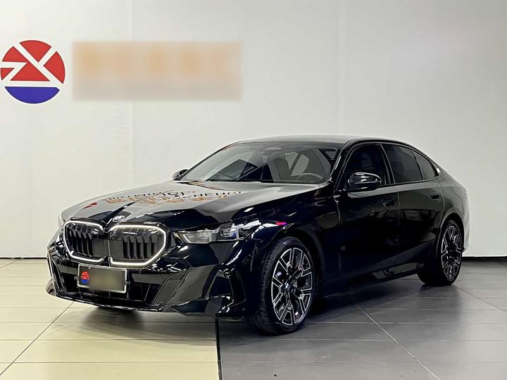 5 Series 2026 530Li Exclusive M Sport Package