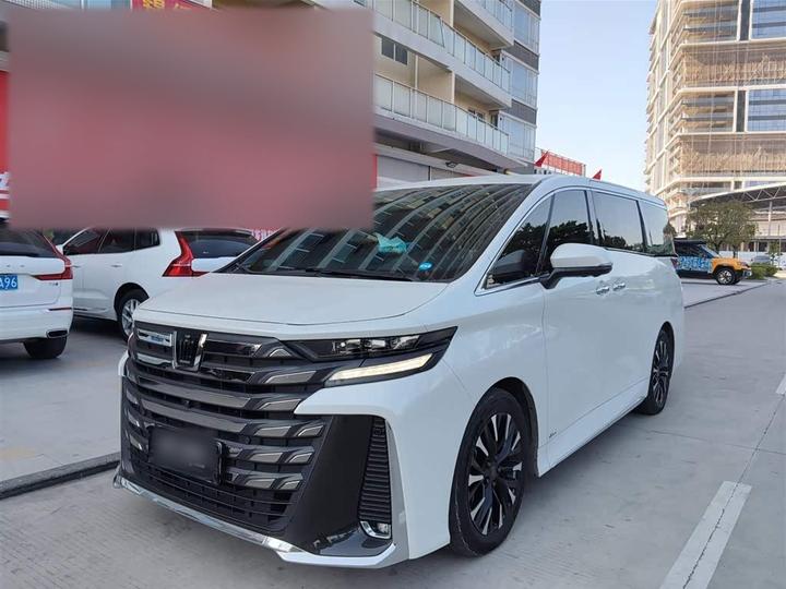 2024 Crown Hybrid 2.5L Supreme