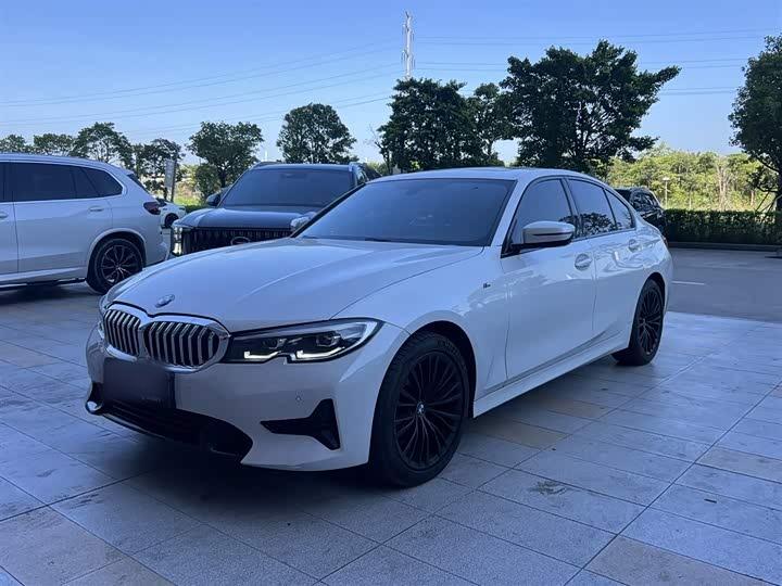 BMW 宝马3系 2021款 改款二 320i 运动套装