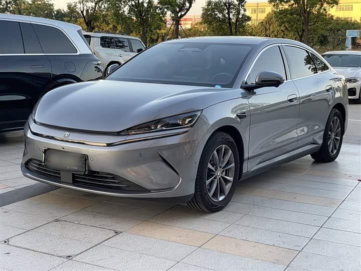 Qin L 2025 EV 545KM