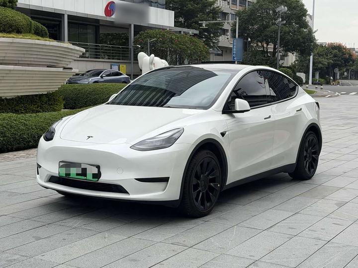Model Y 2024 RWD