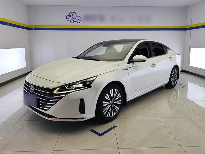 Teana 2022 2.0L XL-TLS Enjoy
