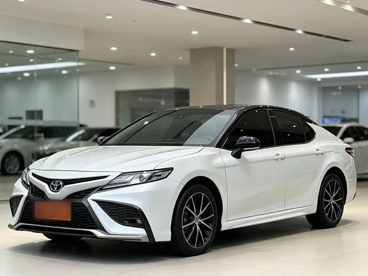Camry 2021 2.0S