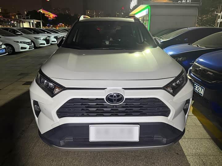 RAV4 2022 2.0L CVT RWD photo 2