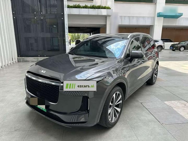 ONE 2020 EREV 6-Seater