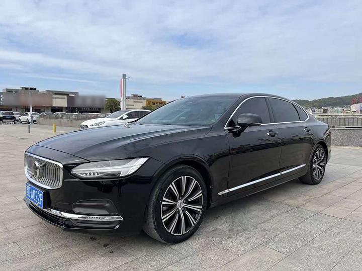 S90 2022 B5 Luxury