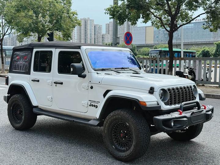 Wrangler 2019 2.0T Sahara 4-Door China V
