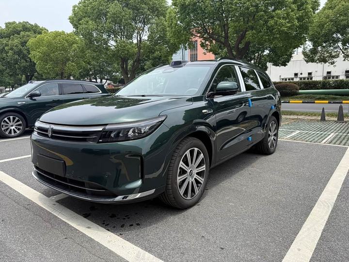 M7 2024 1.5T ADAS RWD Ultra 6-Seater