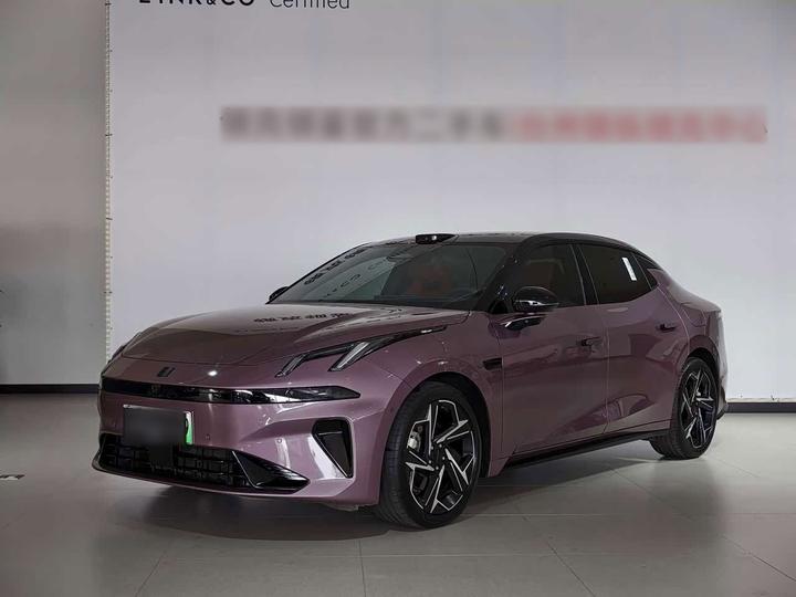 09 EM-P 2021 2.0T PHEV Halo 6-Seater