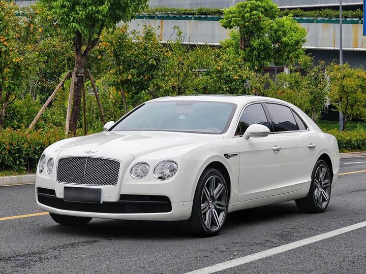 Flying Spur 2017 4.0T V8 Standard