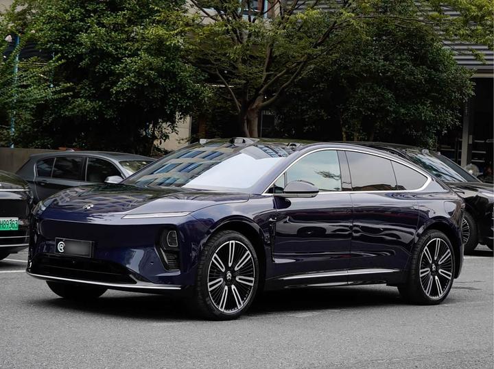 ET9 2025 102kWh