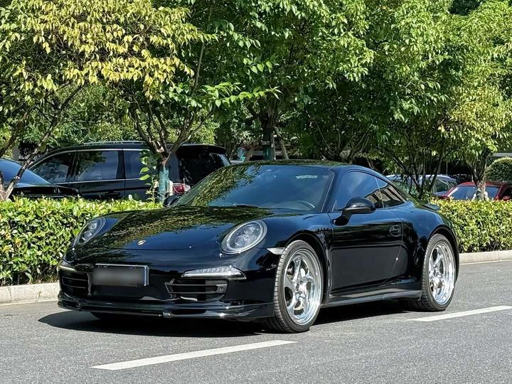 911 2015 Carrera 4 3.4L Style Edition