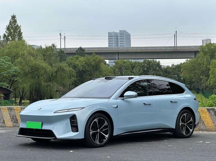 ET5T 2025 75kWh Touring