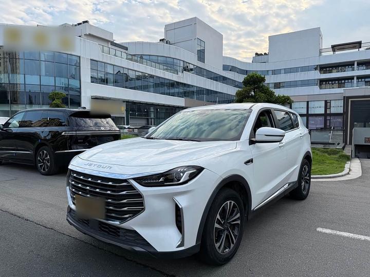 X70 PLUS 2021 1.5T MT 5-Seater