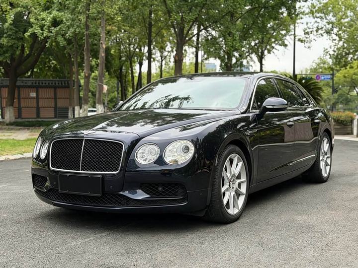 Flying Spur 2017 4.0T V8 S Standard