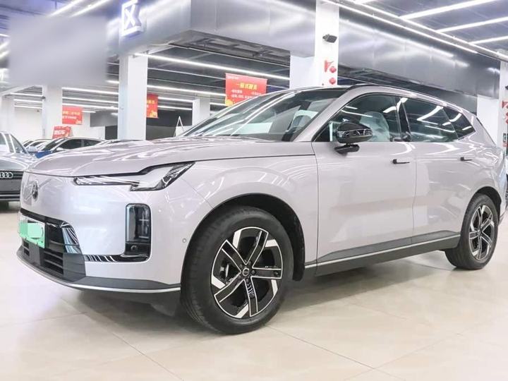 XC70 Hybrid 2026 AWD Extended Range Core