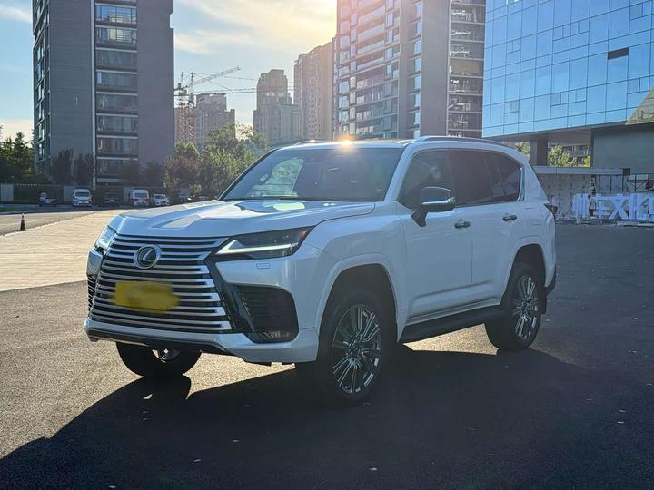 LexusLX 2024 600 Executive
