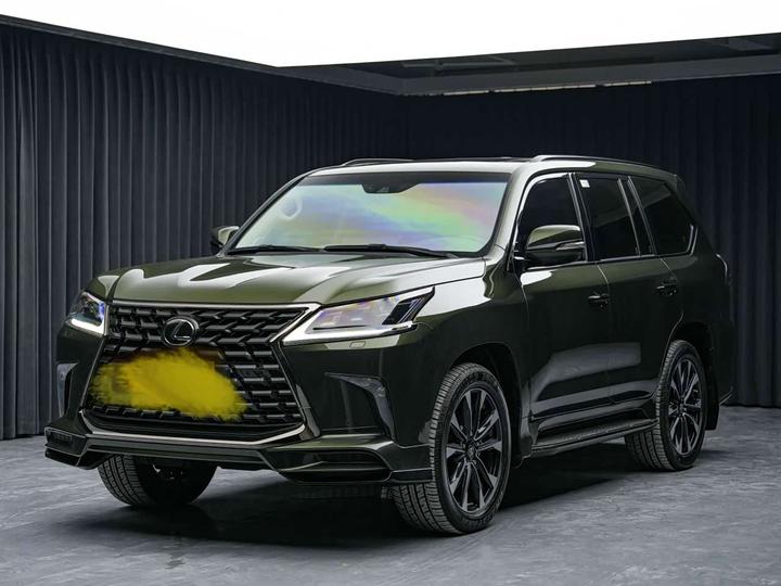 LexusLX 2021 570