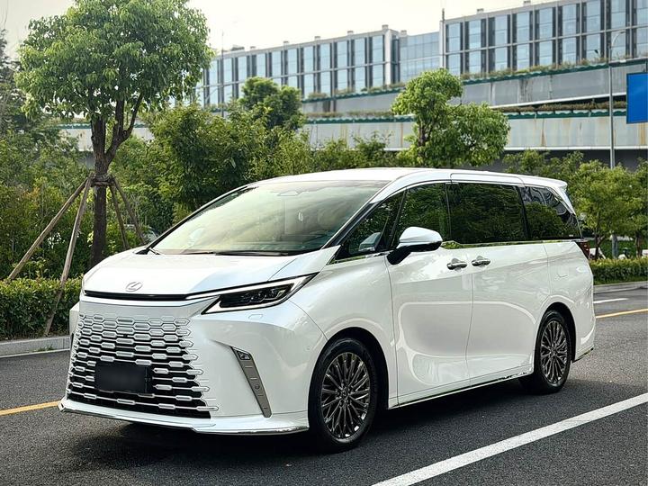 LexusLM 2023 350h 7-Seater