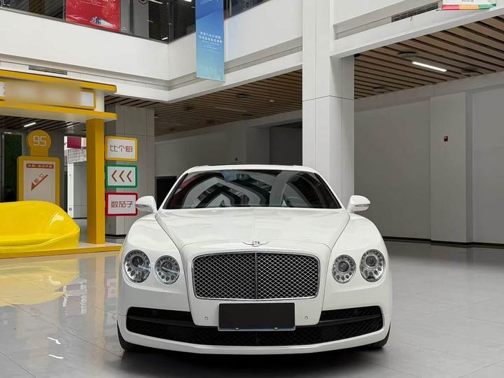Flying Spur 2014 4.0T V8 Standard